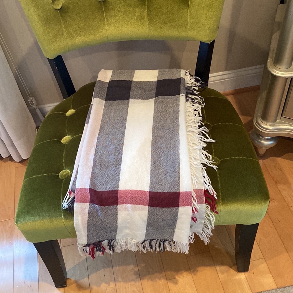 Burberry scarf - Picture 5 of 7